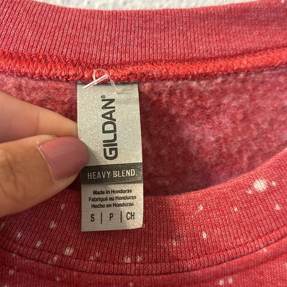 Gildan XOXO animal print and bleach splatter sweatshirt size small - Picture 3 of 5